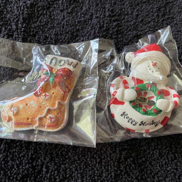 Various Christmas pins - Picture 2 of 4